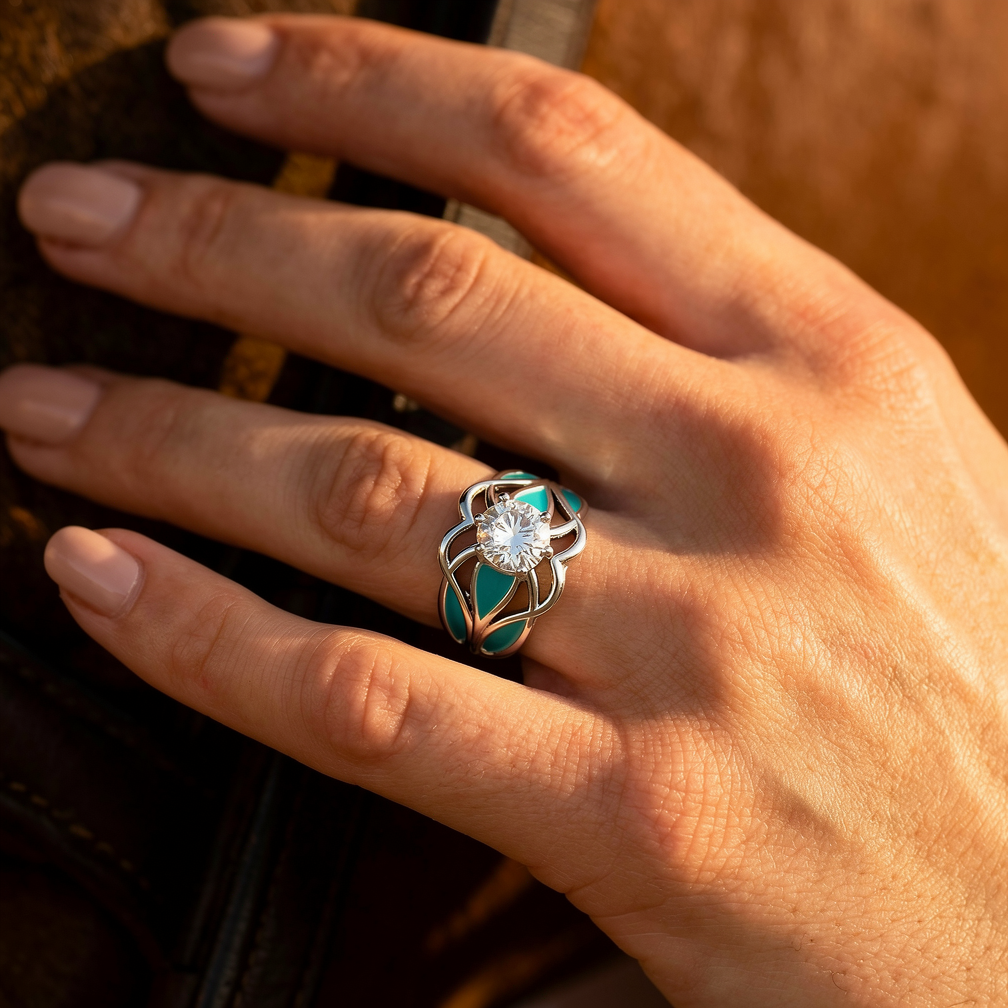 Wild Surges Ring - Moissanite