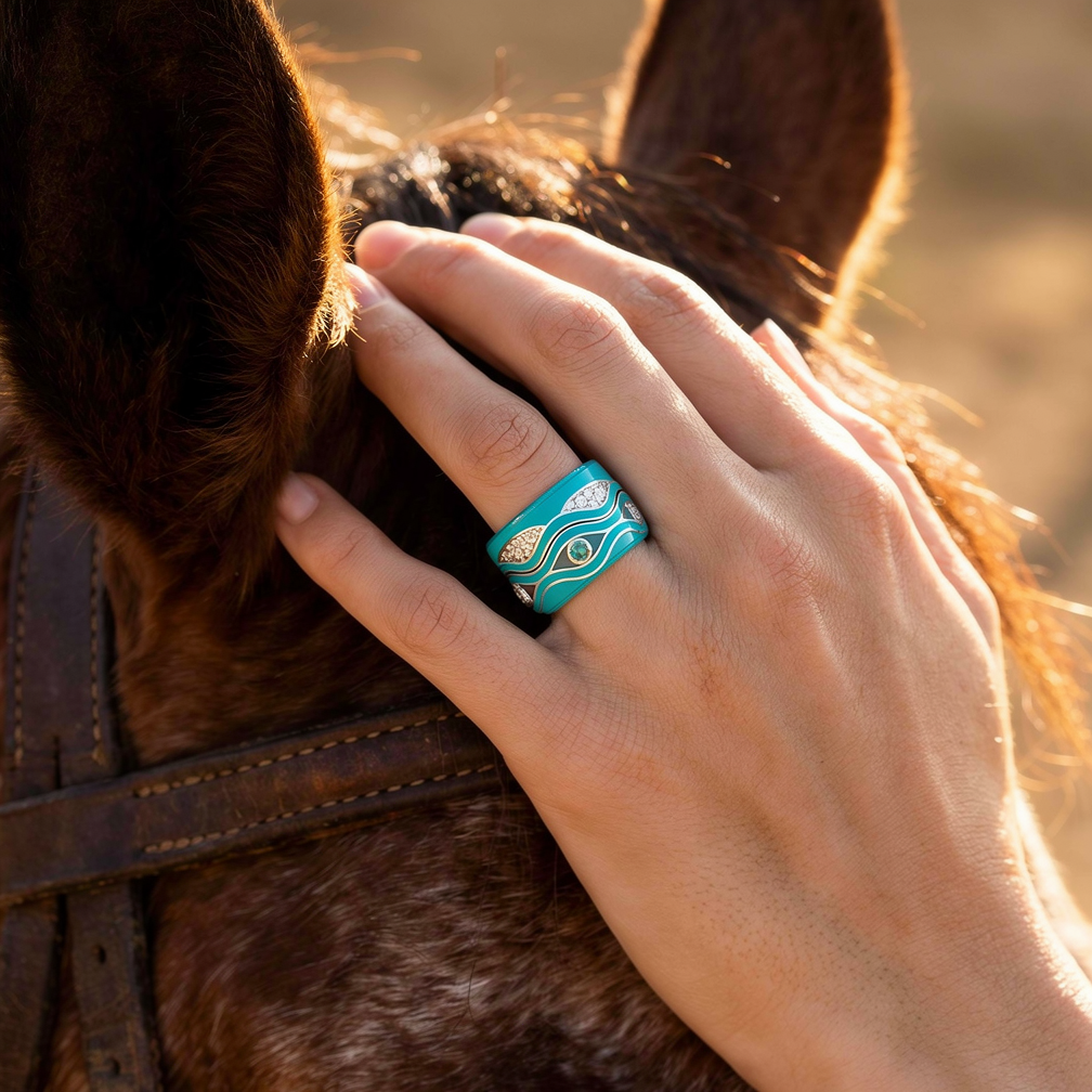 Desert Stream Ring - Moissanite