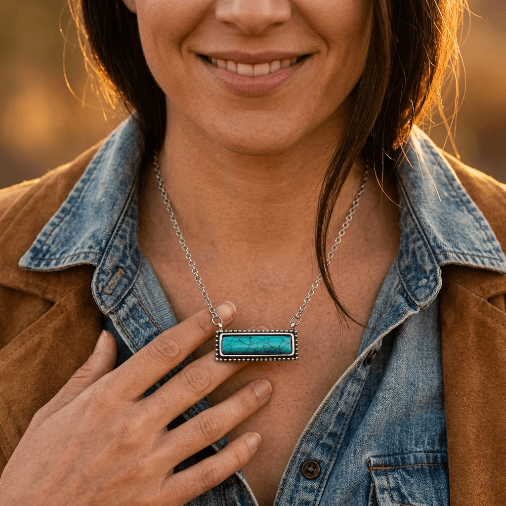 Prairie Bar Gold Pendant Necklace
