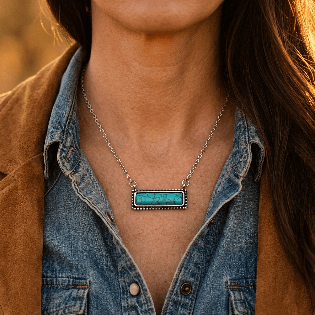 Prairie Bar Gold Pendant Necklace